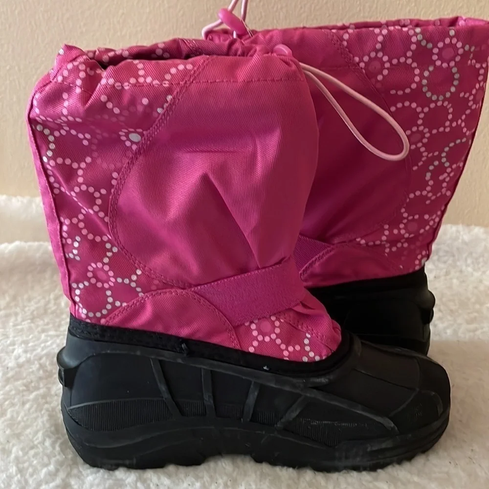 KAMIK NWOT Snow Boots Size 3